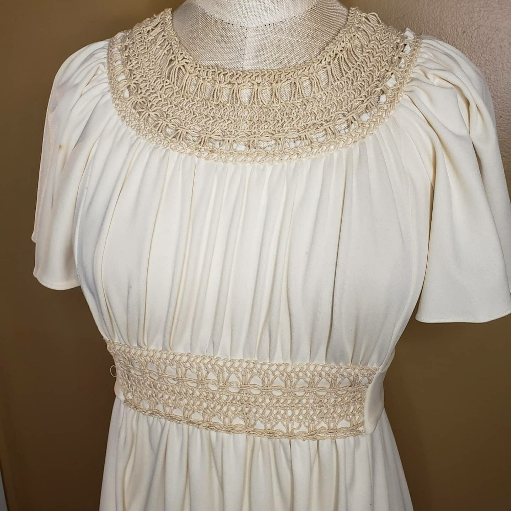 Dress - Picture 3 of 8